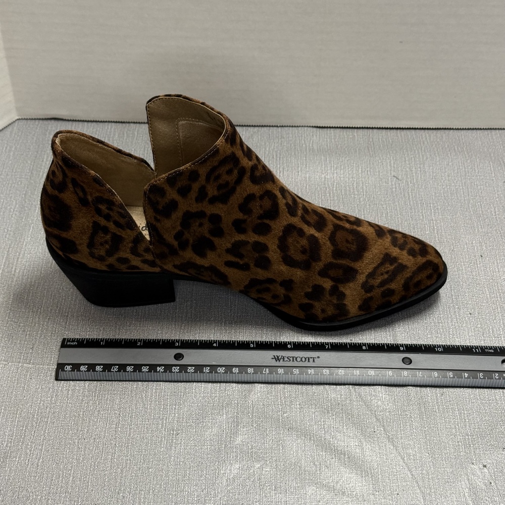 LifeStride Payton 2 Leopard Print Ankle Booties Size 10 - Picture 9 of 9